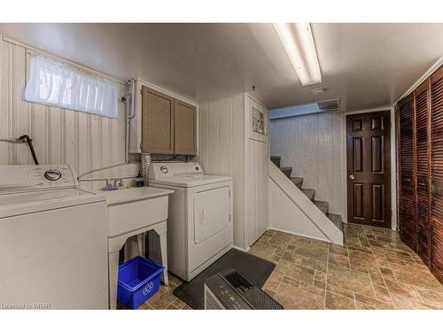 33 Hett Avenue, Kitchener, ON - Indoor Photo Showing Laundry Room