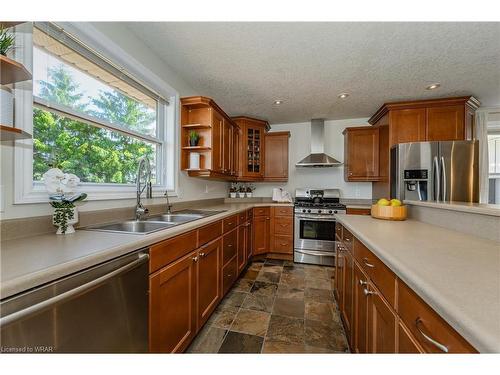 1282 Greenfield Road, North Dumfries, ON - Indoor Photo Showing Kitchen With Double Sink