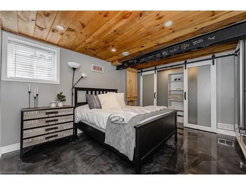 1282 Greenfield Road, North Dumfries, ON - Indoor Photo Showing Bedroom