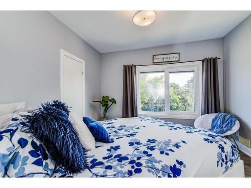 302-234 Heiman Street, Kitchener, ON - Indoor Photo Showing Bedroom