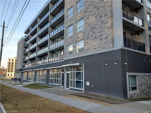 F215-275 Larch Street, Waterloo, ON - Outdoor