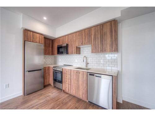 609-15 Wellington Street S, Kitchener, ON - Indoor Photo Showing Kitchen With Stainless Steel Kitchen