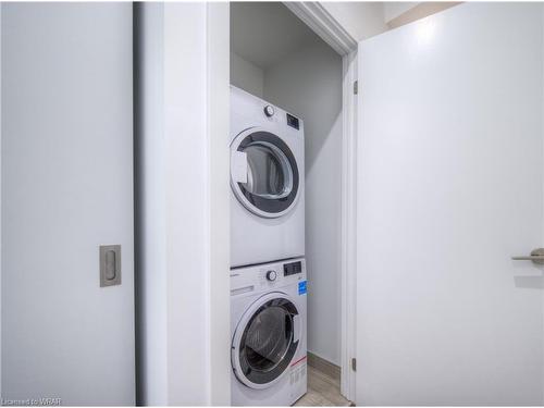 609-15 Wellington Street S, Kitchener, ON - Indoor Photo Showing Laundry Room