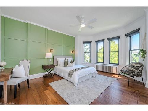 24 Park Avenue, Cambridge, ON - Indoor Photo Showing Bedroom
