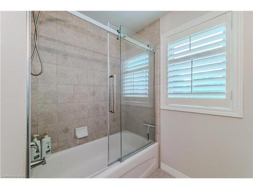 38 Wagon Street, Kitchener, ON - Indoor Photo Showing Bathroom