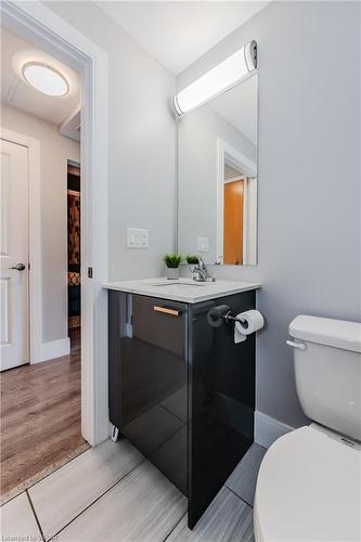 218-155 St Leger Street, Kitchener, ON - Indoor Photo Showing Bathroom