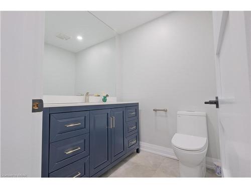 264 Shakespeare Drive, Waterloo, ON - Indoor Photo Showing Bathroom