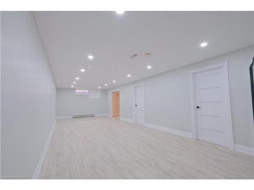 264 Shakespeare Drive, Waterloo, ON - Indoor Photo Showing Other Room