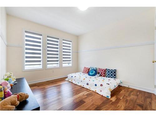 599 Pinery Trail, Waterloo, ON - Indoor Photo Showing Bedroom