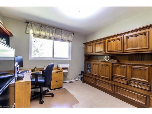 199 Riverbank Drive, Cambridge, ON - Indoor Photo Showing Other Room