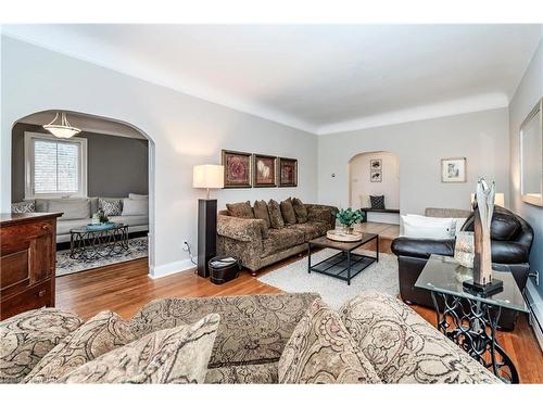 218 Woolwich Street, Kitchener, ON - Indoor Photo Showing Living Room