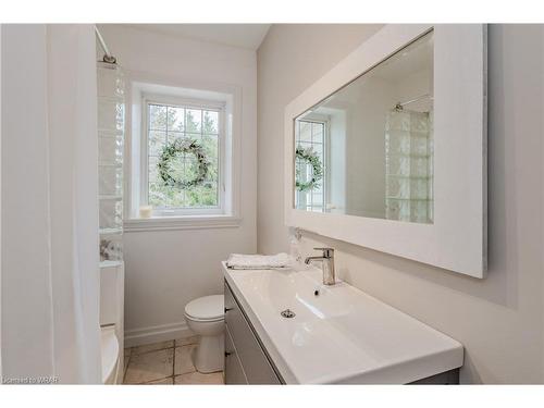 218 Woolwich Street, Kitchener, ON - Indoor Photo Showing Bathroom