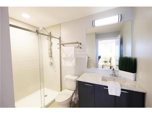 317-155 St Leger Street, Kitchener, ON - Indoor Photo Showing Bathroom