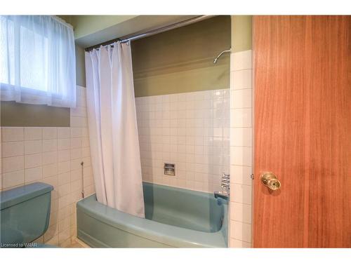 183 Mayfield Avenue, Waterloo, ON - Indoor Photo Showing Bathroom