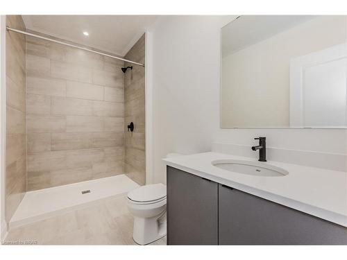 Lot 11-14 Carina Crescent, Kitchener, ON - Indoor Photo Showing Bathroom