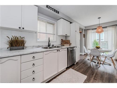 111 Wheatland Drive, Cambridge, ON - Indoor Photo Showing Kitchen With Double Sink