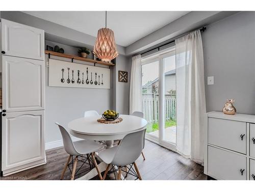 111 Wheatland Drive, Cambridge, ON - Indoor Photo Showing Dining Room