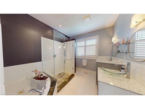 21 Charleston Place, Kitchener, ON - Indoor Photo Showing Bathroom