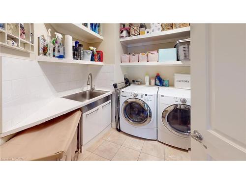 21 Charleston Place, Kitchener, ON - Indoor Photo Showing Laundry Room