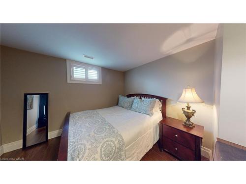 21 Charleston Place, Kitchener, ON - Indoor Photo Showing Bedroom