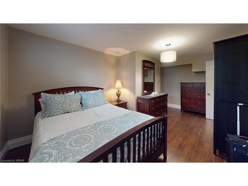 21 Charleston Place, Kitchener, ON - Indoor Photo Showing Bedroom