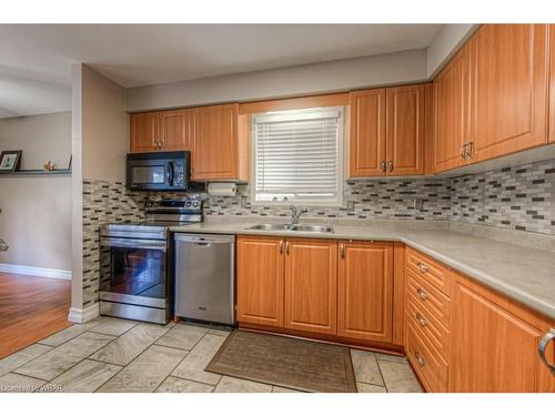 27 Lardner Street, Cambridge, ON - Indoor Photo Showing Kitchen With Double Sink