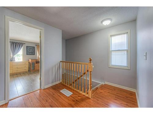 27 Lardner Street, Cambridge, ON - Indoor Photo Showing Other Room