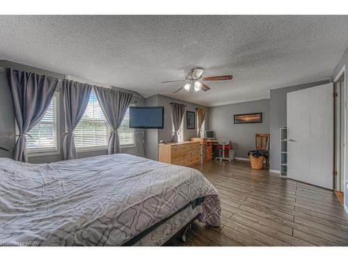 27 Lardner Street, Cambridge, ON - Indoor Photo Showing Bedroom