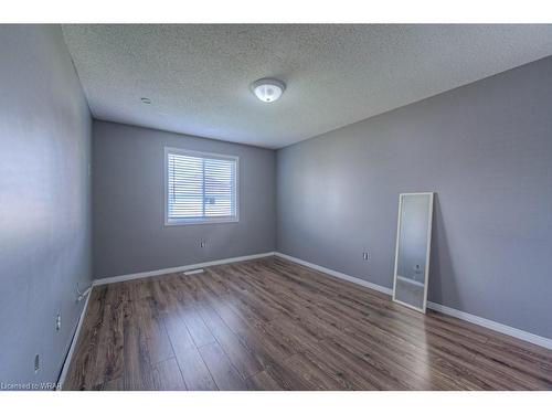 27 Lardner Street, Cambridge, ON - Indoor Photo Showing Other Room