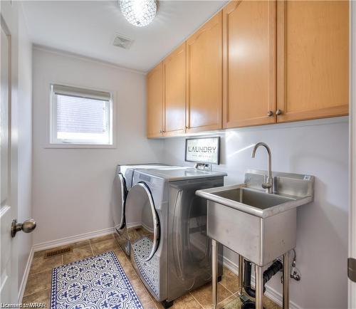 159 Dolman Street, Breslau, ON - Indoor Photo Showing Laundry Room