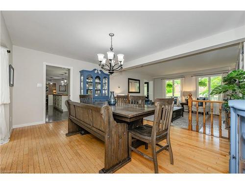 210 Glenforest Road, Cambridge, ON - Indoor Photo Showing Dining Room