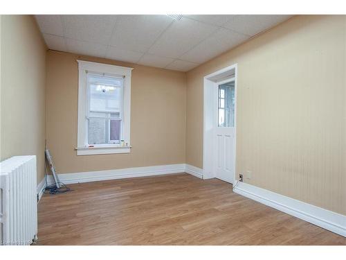 972 King Street W, Kitchener, ON - Indoor Photo Showing Other Room