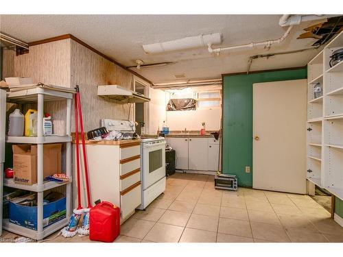 972 King Street W, Kitchener, ON - Indoor Photo Showing Kitchen
