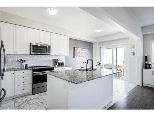 32 Jenkins Street, Grand Valley, ON - Indoor Photo Showing Kitchen With Upgraded Kitchen