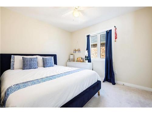 32 Jenkins Street, Grand Valley, ON - Indoor Photo Showing Bedroom