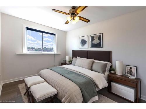 140 Thunderbird Drive, Cambridge, ON - Indoor Photo Showing Bedroom