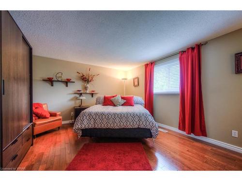 447 Grand Ridge Drive, Cambridge, ON - Indoor Photo Showing Bedroom