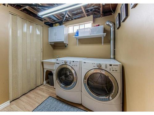 634 Pineridge Road, Waterloo, ON - Indoor Photo Showing Laundry Room