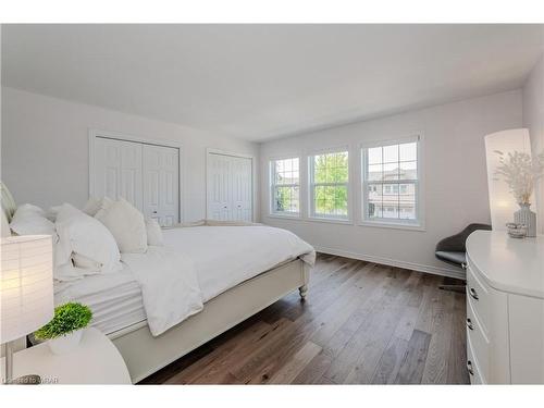 205 Millview Court, Rockwood, ON - Indoor Photo Showing Bedroom