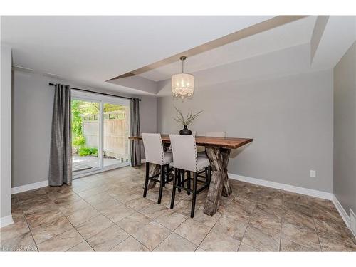 205 Millview Court, Rockwood, ON - Indoor Photo Showing Dining Room