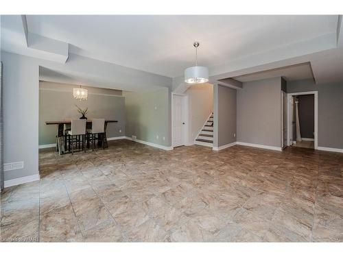 205 Millview Court, Rockwood, ON - Indoor Photo Showing Other Room