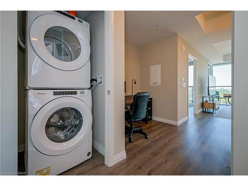 1403-108 Garment Street, Kitchener, ON - Indoor Photo Showing Laundry Room