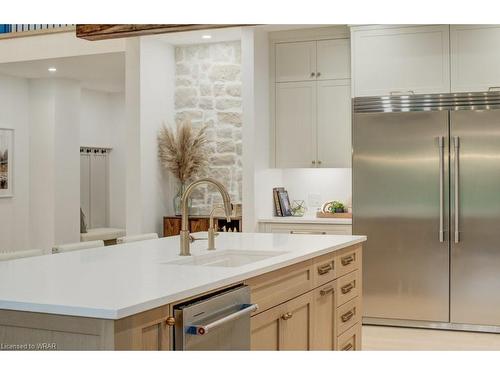 5645 First Line, Erin, ON - Indoor Photo Showing Kitchen