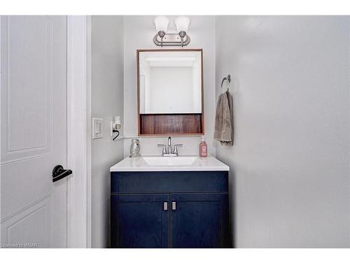 66 Elma Place, Cambridge, ON - Indoor Photo Showing Bathroom