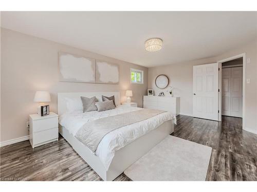 64 Meadowlane Drive, Kitchener, ON - Indoor Photo Showing Bedroom