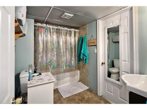 42 5Th Lane, Wasaga Beach, ON - Indoor Photo Showing Bathroom