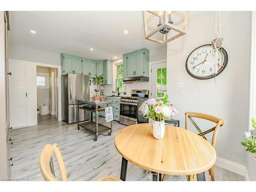 9 Chalmers Street N, Cambridge, ON - Indoor Photo Showing Dining Room