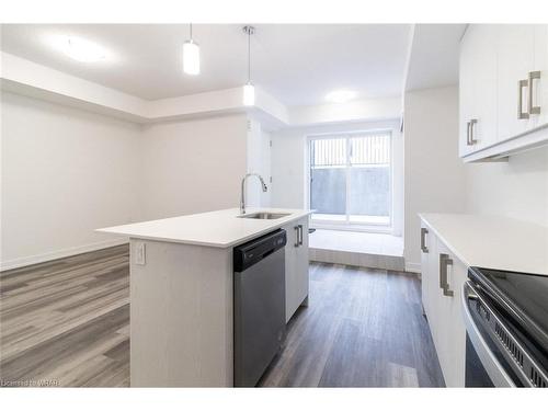 C9-10 Palace Street, Kitchener, ON - Indoor Photo Showing Kitchen