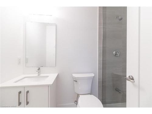 C9-10 Palace Street, Kitchener, ON - Indoor Photo Showing Bathroom