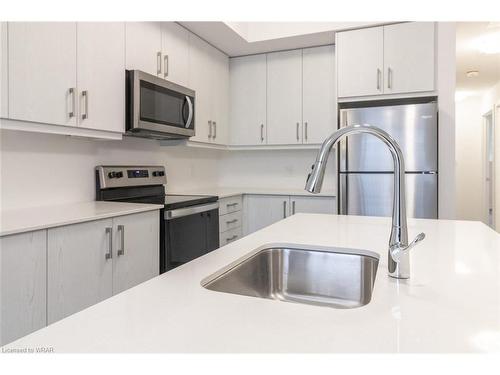 C9-10 Palace Street, Kitchener, ON - Indoor Photo Showing Kitchen With Stainless Steel Kitchen